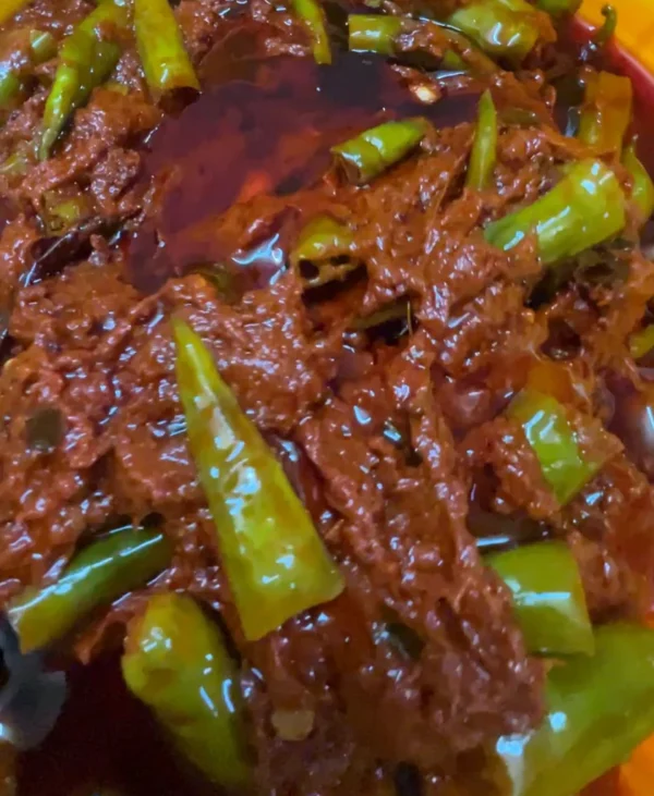 Green Chilli Pickle (పచ్చి మిరపకాయ పచ్చడి)